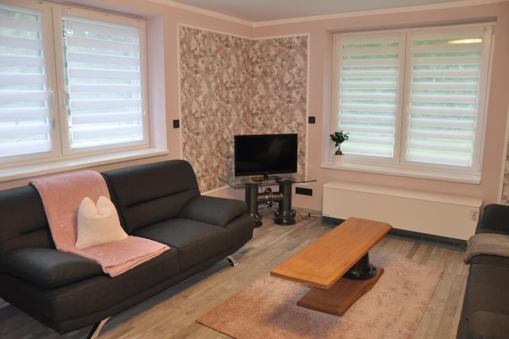 -Haus Am Waeldchen- Apartment เซห์เดนิค ภายนอก รูปภาพ